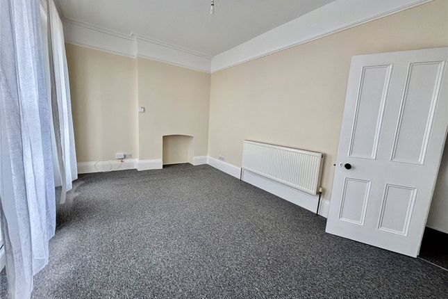 Flat 3, 3, Sea Road, Kent photo 3