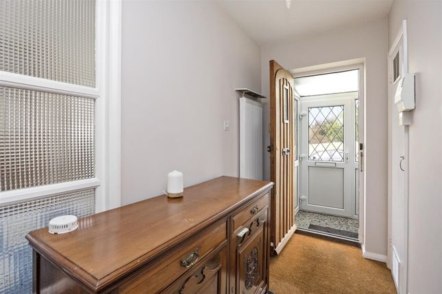 1, Beechwood Close, Brighton photo 4