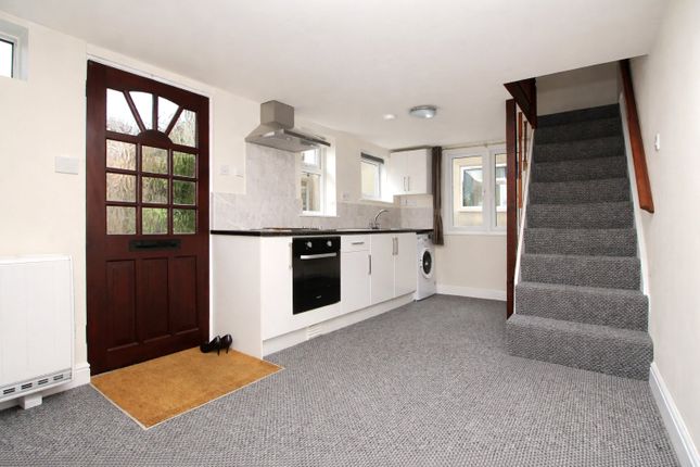 The Annexe, 30, Butts Road, Alton photo 2