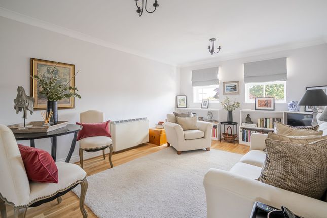 23 Sovereign Court, Ascot photo 2