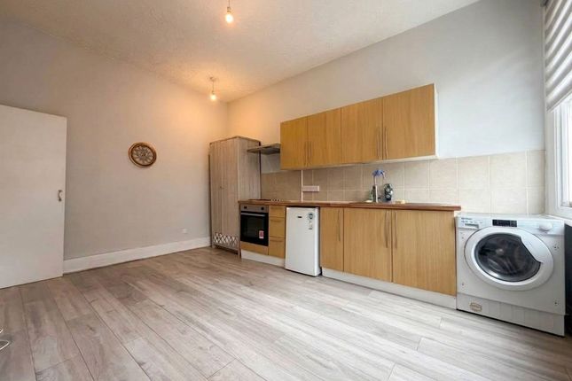 Flat 9, 214 Preston Road, Brighton photo 3