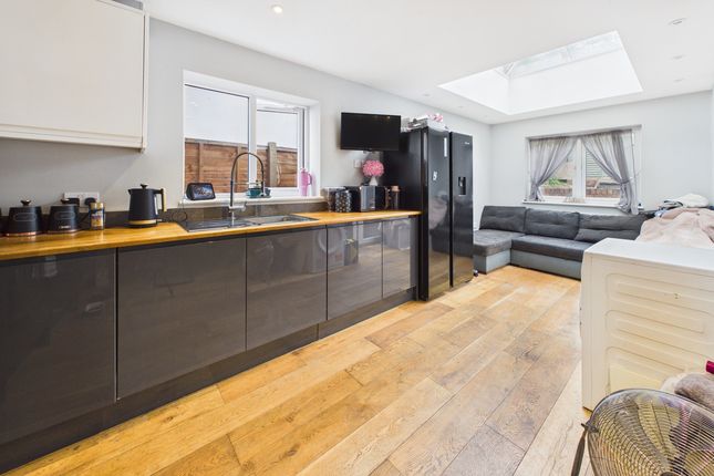 119a, Primrose Hill, Kings Langley photo 3