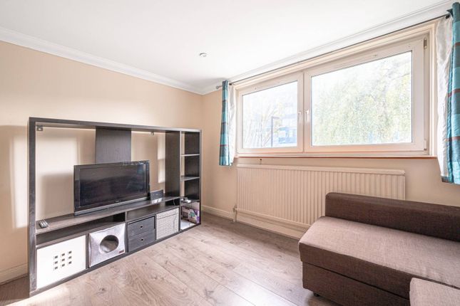 Thumbnail Flat for sale in Annesley Walk, Archway, London