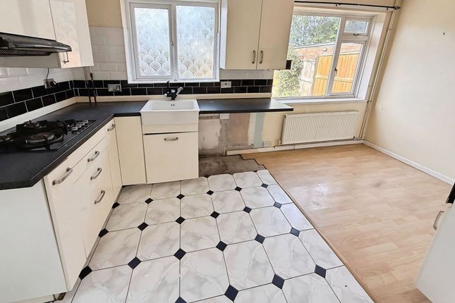 8, Chartwell Road, Telford photo 4