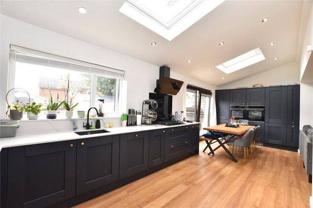 14, Devonshire Close, Heywood photo 4