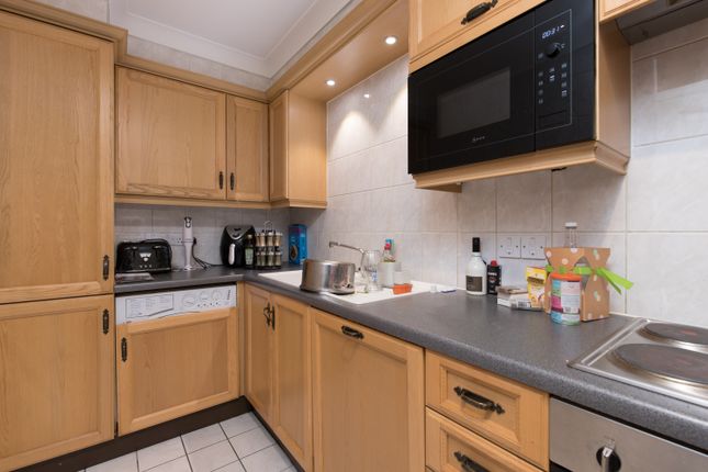 Flat to rent in Central Tower, Victoria, London