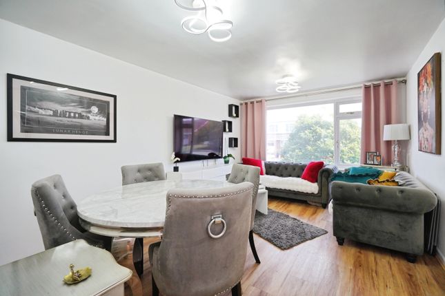 14, Gretton Avenue, Stretton photo 4