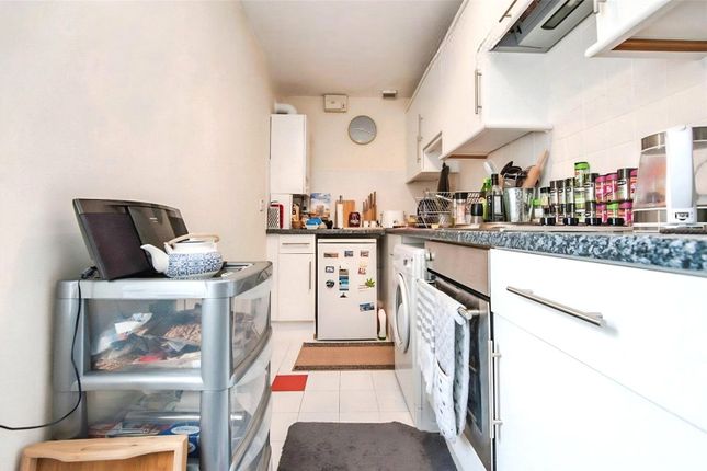 Flat 12 Beaufort Court, Cheltenham photo 4