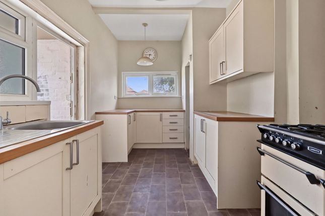 Cairnsmore South Road, Hampton photo 4