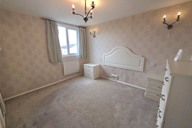 8 Gibbons Fields, Mullion Helston Cornwall, Helston photo 4
