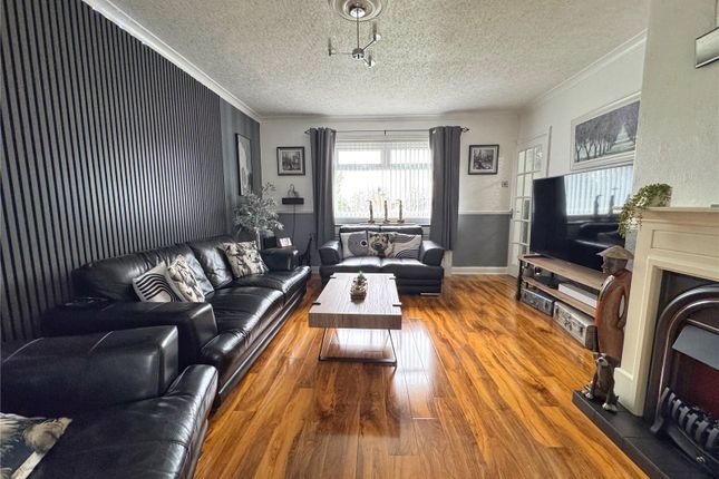 8, Haworth Drive, Rossendale photo 2