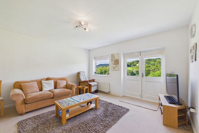 7, Valley View, Sleights photo 2