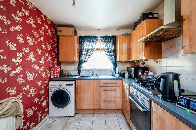 36, Forrester Close, Leyland photo 4