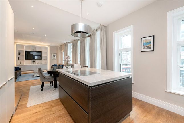 Flat to rent in Strand, Covent Garden, London