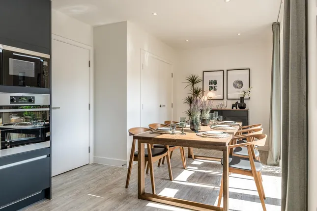 Hill Residential Ltd - Lampton Parkside