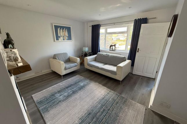 8, Kitbridge Road, Newport photo 3
