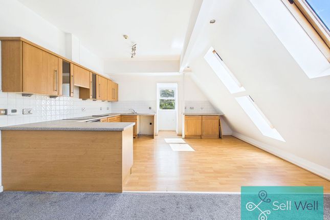 14, Ash Lea Grange, Eccles photo 4