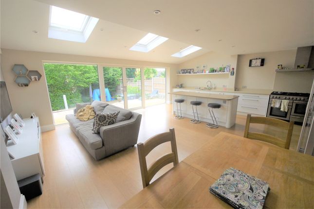 Thumbnail Detached house for sale in Park Road, Brentwood, Essex