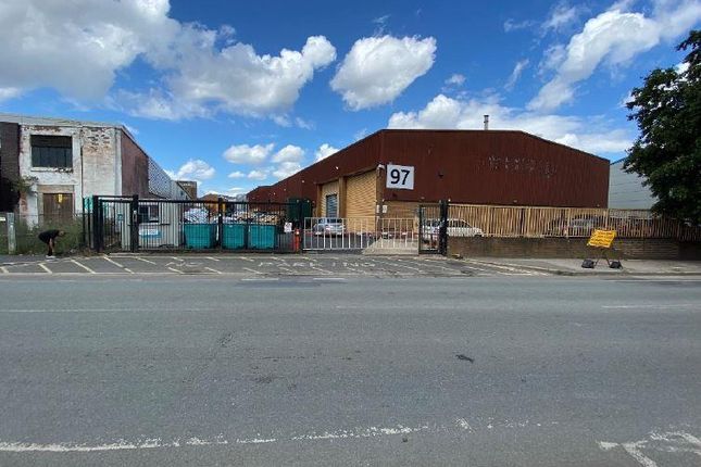 Industrial to let in Victoria Road, London