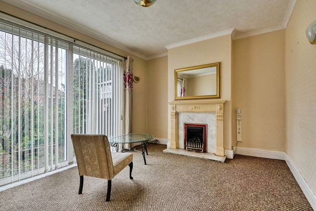 47, Sandhurst Avenue, Birmingham photo 4