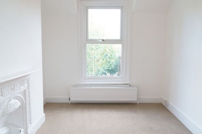 Flat 2, 8, Danesmead Terrace, Kent photo 5