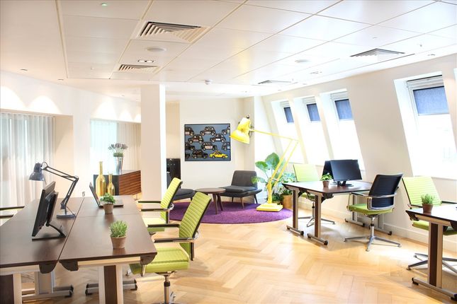 Office to let in 8 Fenchurch Place, London