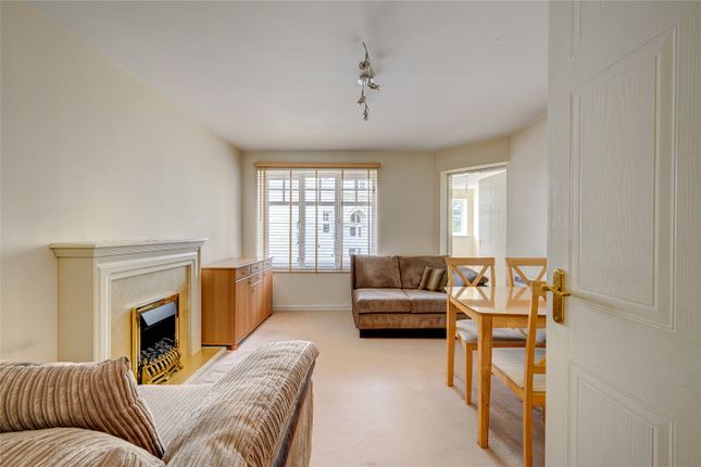 37, Pennant Court, Wolverhampton photo 2