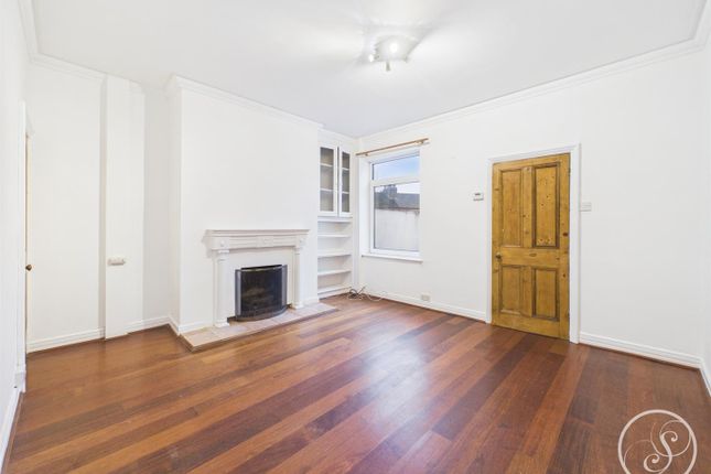 22, Hawthorn View, Leeds photo 2