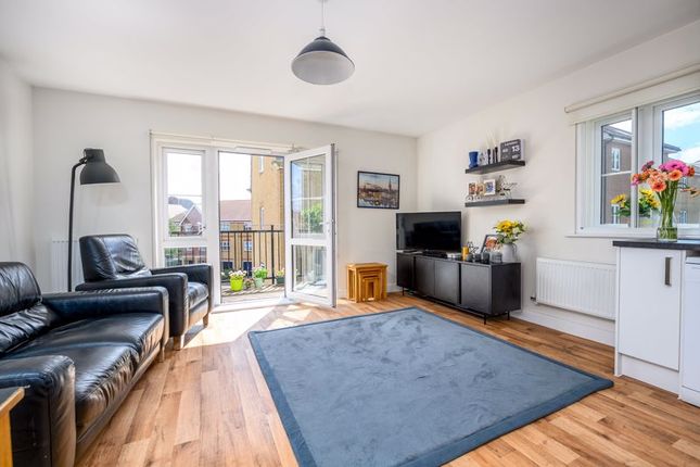 11, 3, Alderson Grove, Walton-On-Thames photo 4