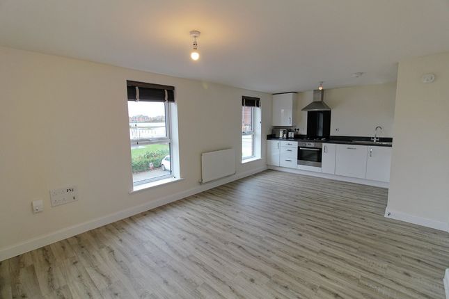 Flat for sale in Tay Road, Leicester