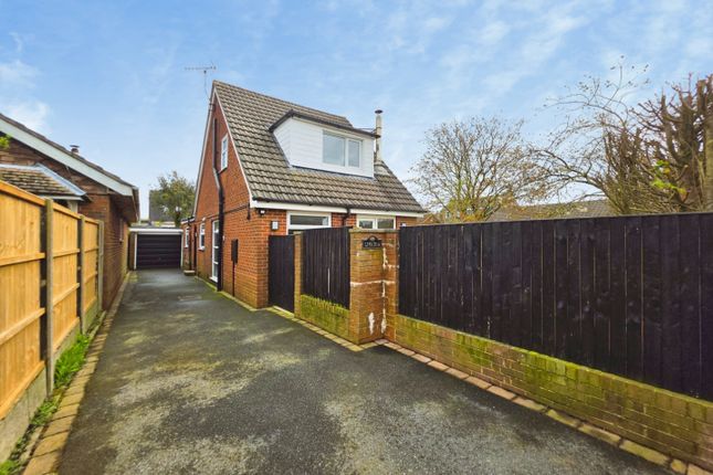 3, Beech Close, Biddulph Moor photo 3
