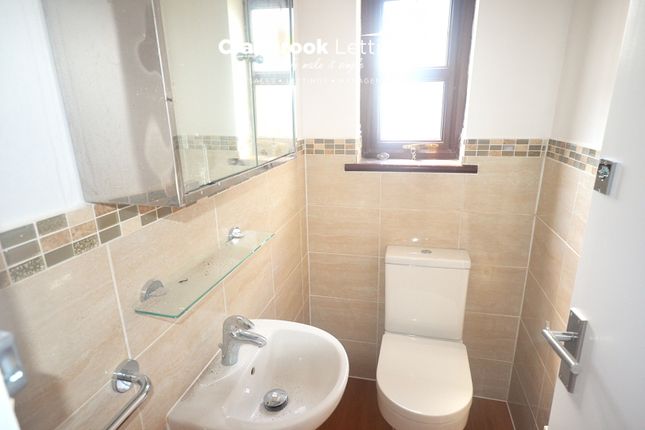 44 Exeter Gardens, Cranbrook, ILFORD photo 5