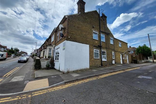 Thumbnail Flat for sale in Cooling Road, Strood, Rochester