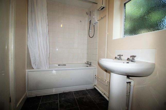 Property to rent in St Michaels Road, Stoke, Coventry