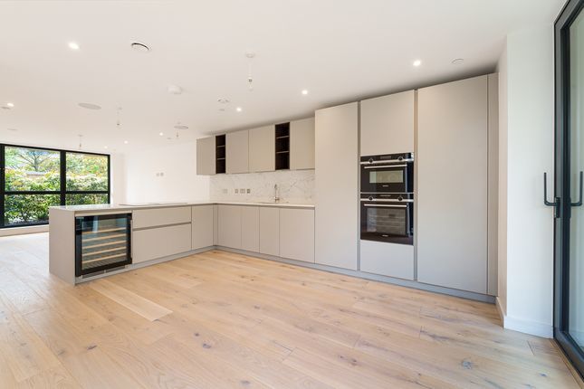 Property to rent in Orchard Grove, London