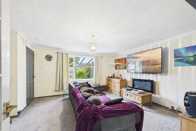 20, Sutton Road, Cinderford photo 3