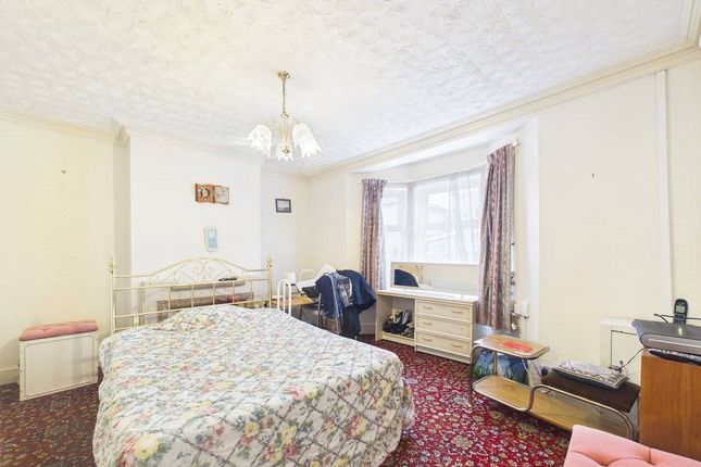 95, Howard Street, Gloucestershire photo 3