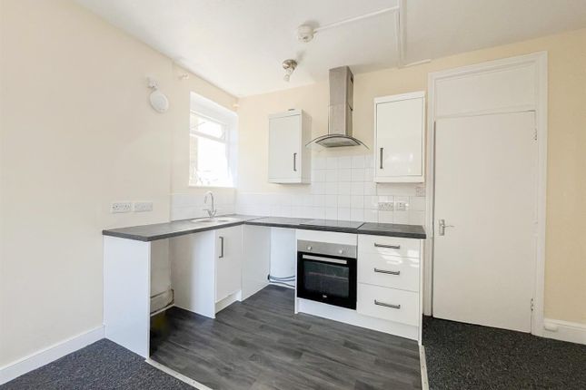2a, 19, Priory Avenue, Hastings photo 3