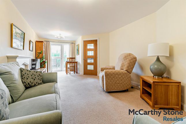 21 Squire Court, Raleigh Mead, South Molton photo 4