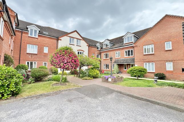 1-bed house on 28 Sarisbury Gate, Bridge Road, Southampton, £70,000