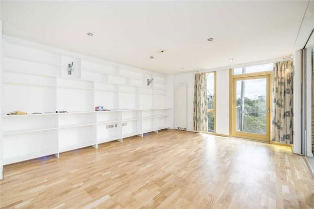 Apartment 37, Becquerel Court, West Parkside, London photo 4