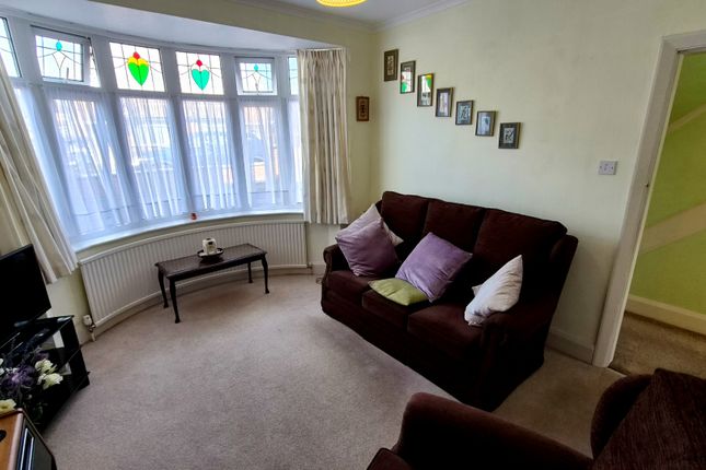 7, Limetree Avenue, Birstall photo 3