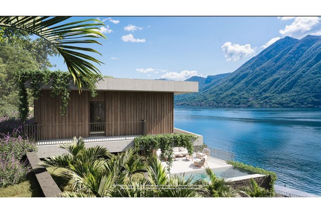 Villa for sale in Argegno, Argegno, Como, Lombardy, Italy