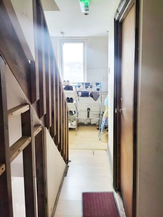 114, Sibley Road, London photo 4