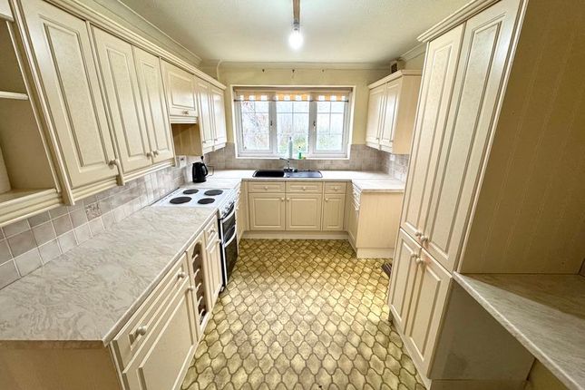 68a, Littleworth, Wing photo 4