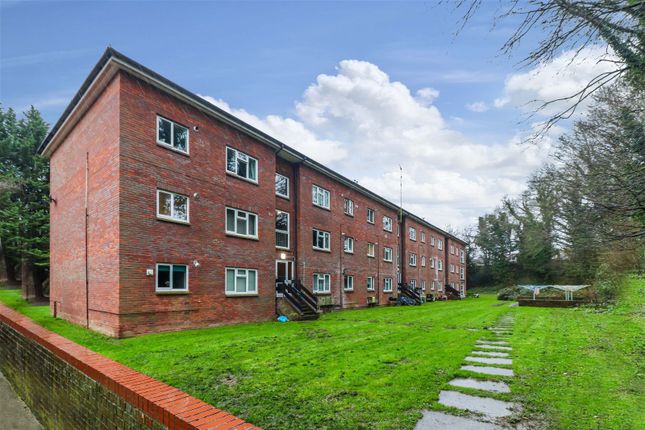 Flat for sale in Berry Lane, Rickmansworth