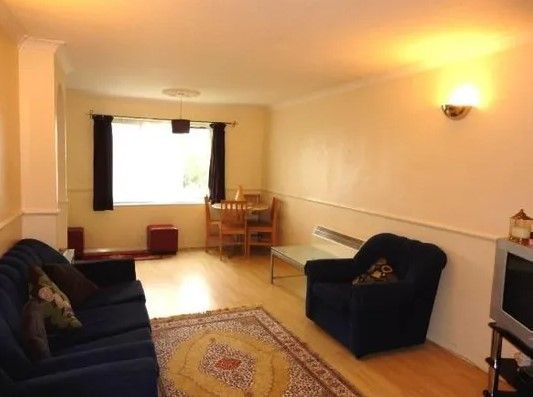 Thumbnail Flat to rent in Maltby Drive, Turkey Street