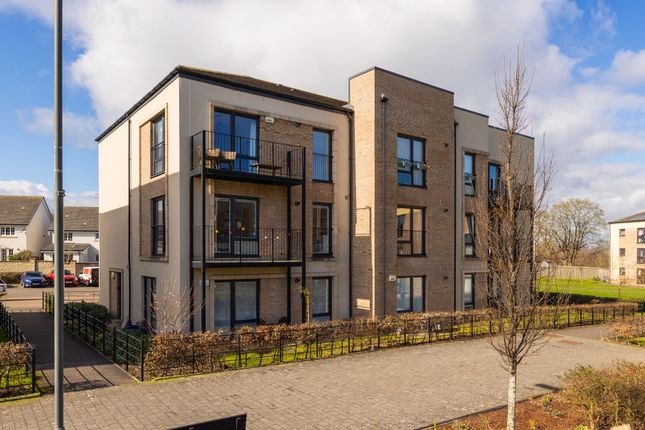 Thumbnail Flat for sale in 49/8, Lowrie Gait, South Queensferry