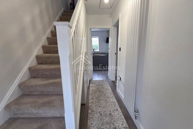 76, Moorcroft Drive, Dewsbury photo 2
