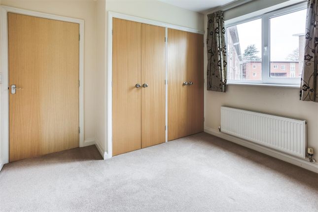Flat for sale in Pineview Gardens, Littleover, Derby